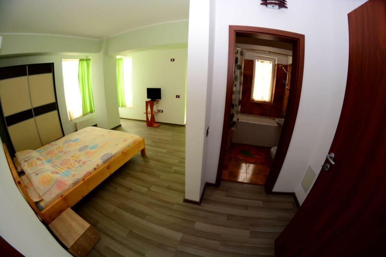 David Aprilia Apartment นาโวดาริ ภายนอก รูปภาพ